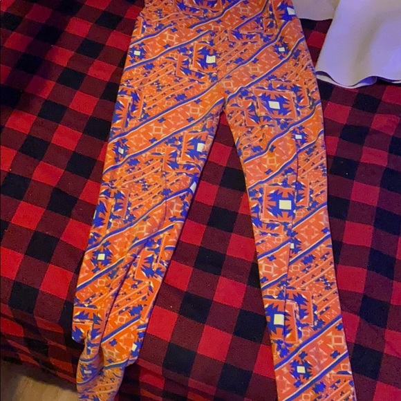 Set - Picture 2 of 2